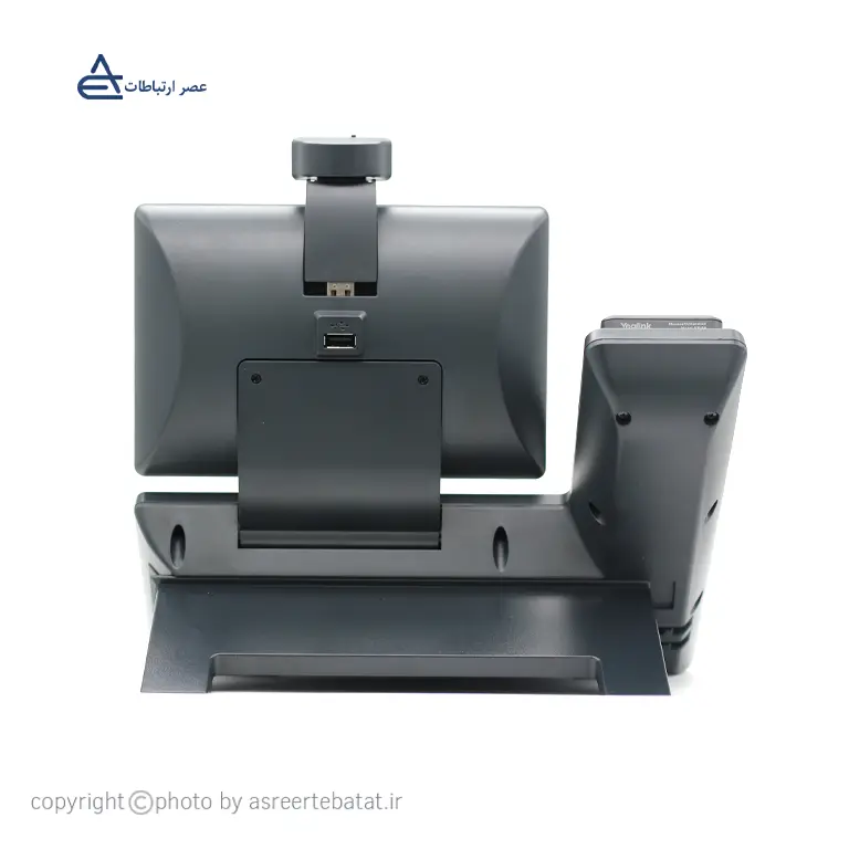 W58P-phone-desk.webp تلفن تحت شبکه یالینک T58W Pro با دوربین - تصویر 4